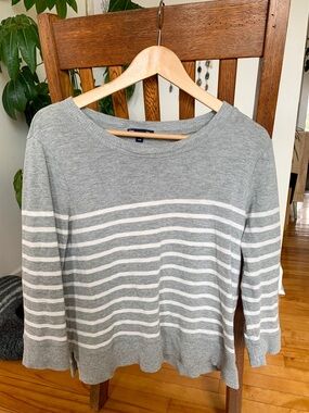 Gap striped knit sweater size M